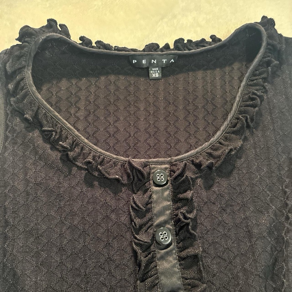 Black Ruffled Women's Top - Picture 4 of 4